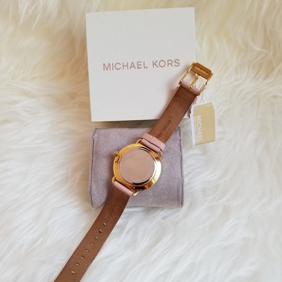 💥SOLD💥 Michael Kors Portia Rose Gold Pink Watch - Picture 6 of 8